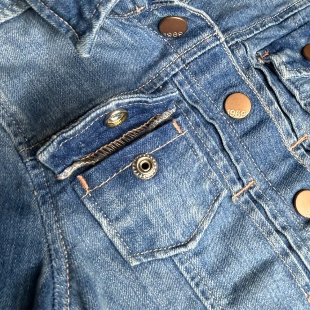 GAP Kids Jean Jacket Girls Size S Blue Snap Up Long Sleeve Denim‎ with Pockets